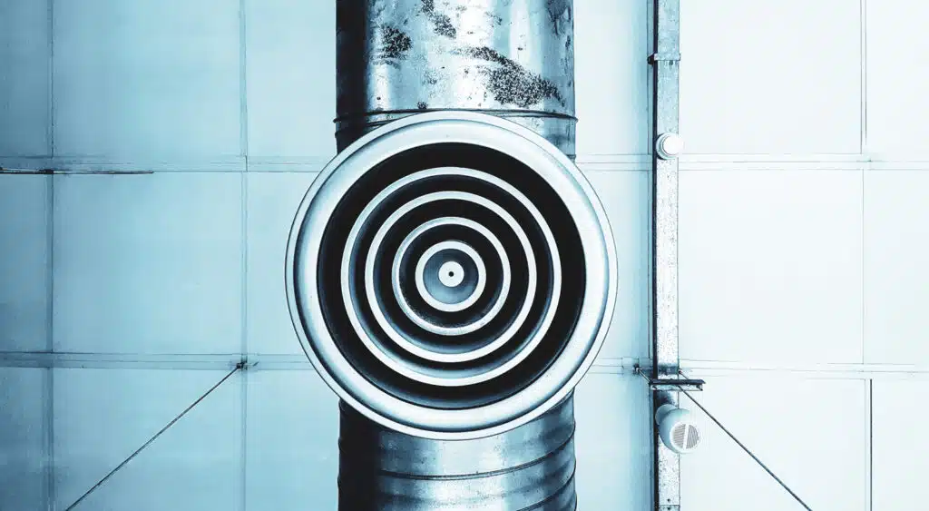 Krachtige airhandler voor magazijnen: zorgt voor een optimaal binnenklimaat met efficiënte luchtcirculatie en temperatuurregeling.